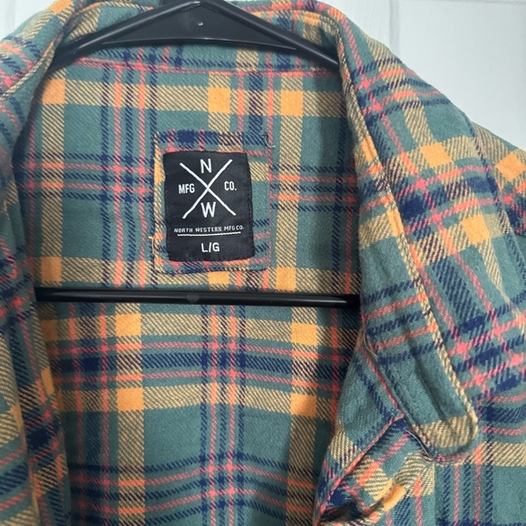 North Western MFG Co. - Checkered Shirt - Men’s Large - Picture 2 of 3